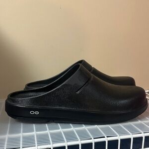Men's Black OOFOS Recovery Slip On